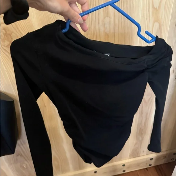 Zara Ruched Off Shoulder Top - Picture 2 of 2